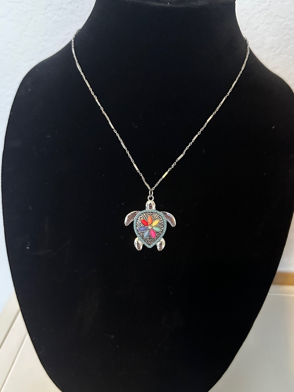 Vibrant Turtle Pendant Necklace - Silver Tone with Multicolor Accent